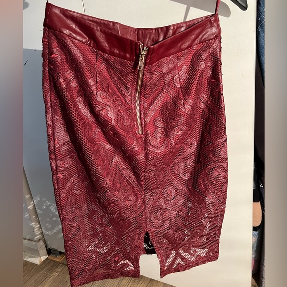Red Lace Skirt - Picture 2 of 2